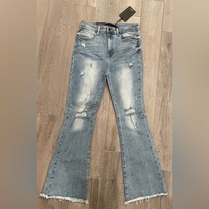 NWT Risen 31/13 flare jeans